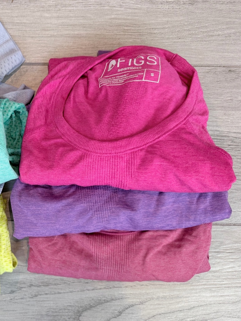 Figs Salta long sleeve underscrub/ Small Hot pink